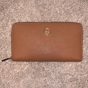 Tory Burch tan saffiono leather wallet